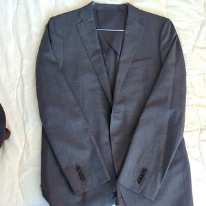 Uniqlo grey blazer
